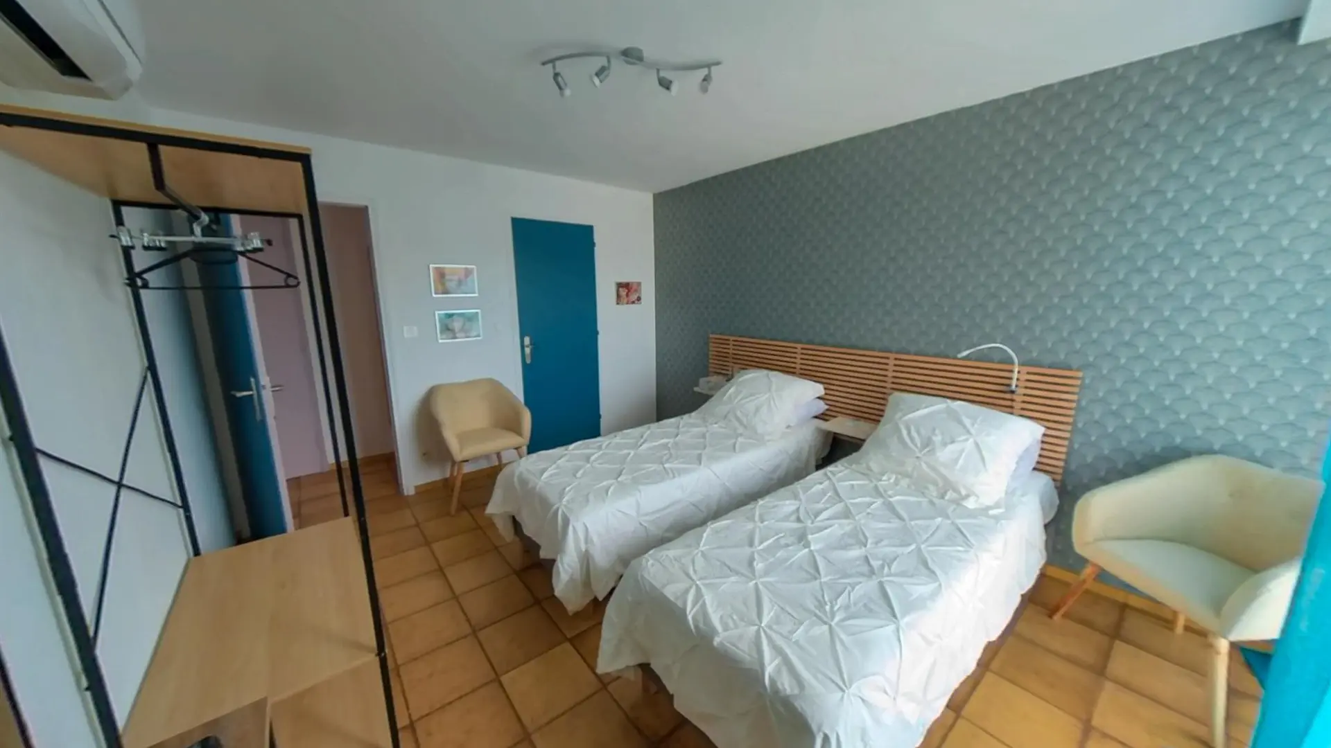 chambre (lit transformable 160x200)