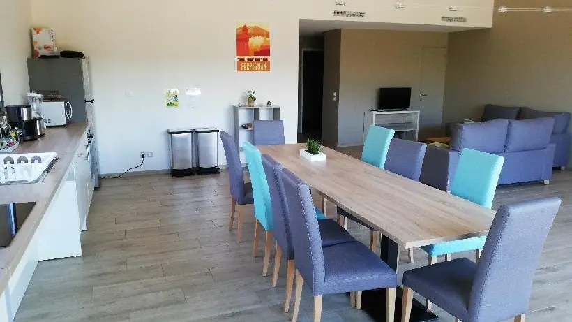 VG_7_Gite_Lieu_de_vie_canap_13