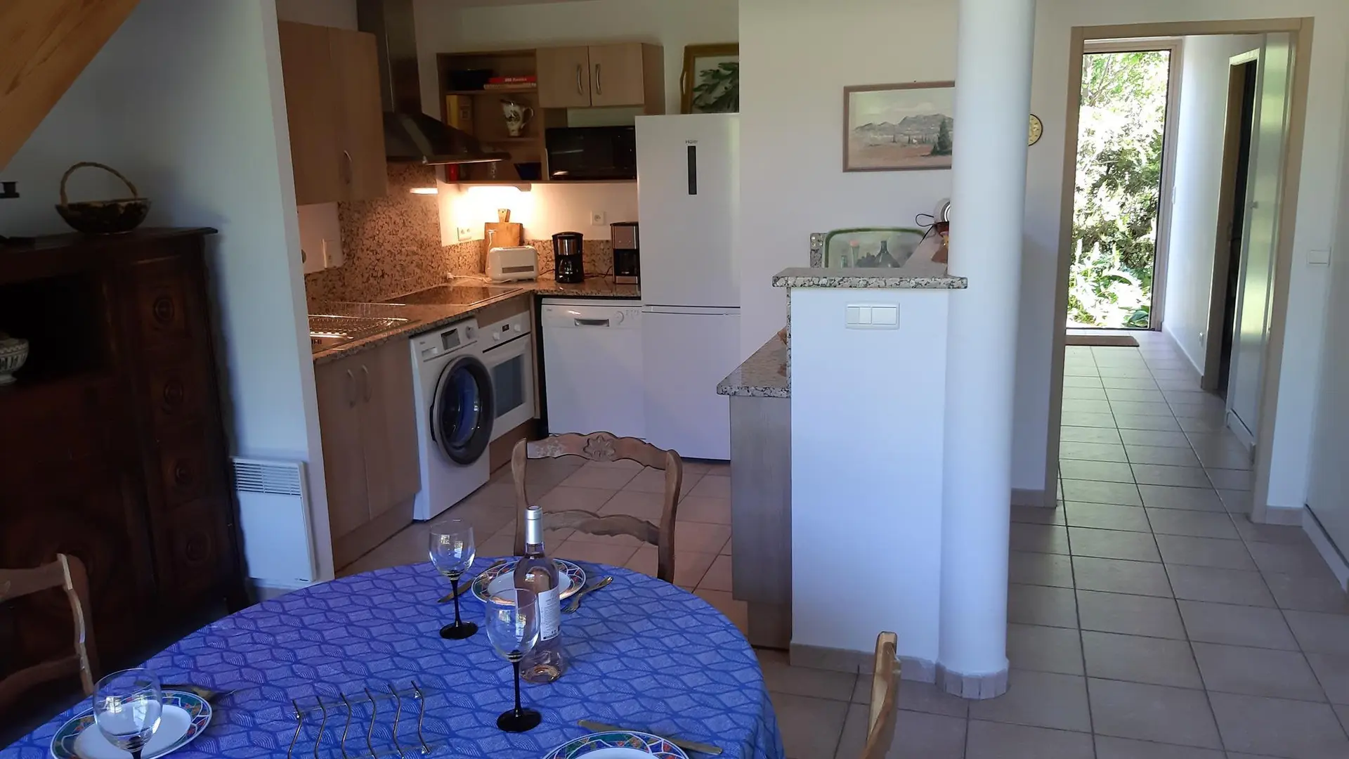 La cuisine entièrement équipée