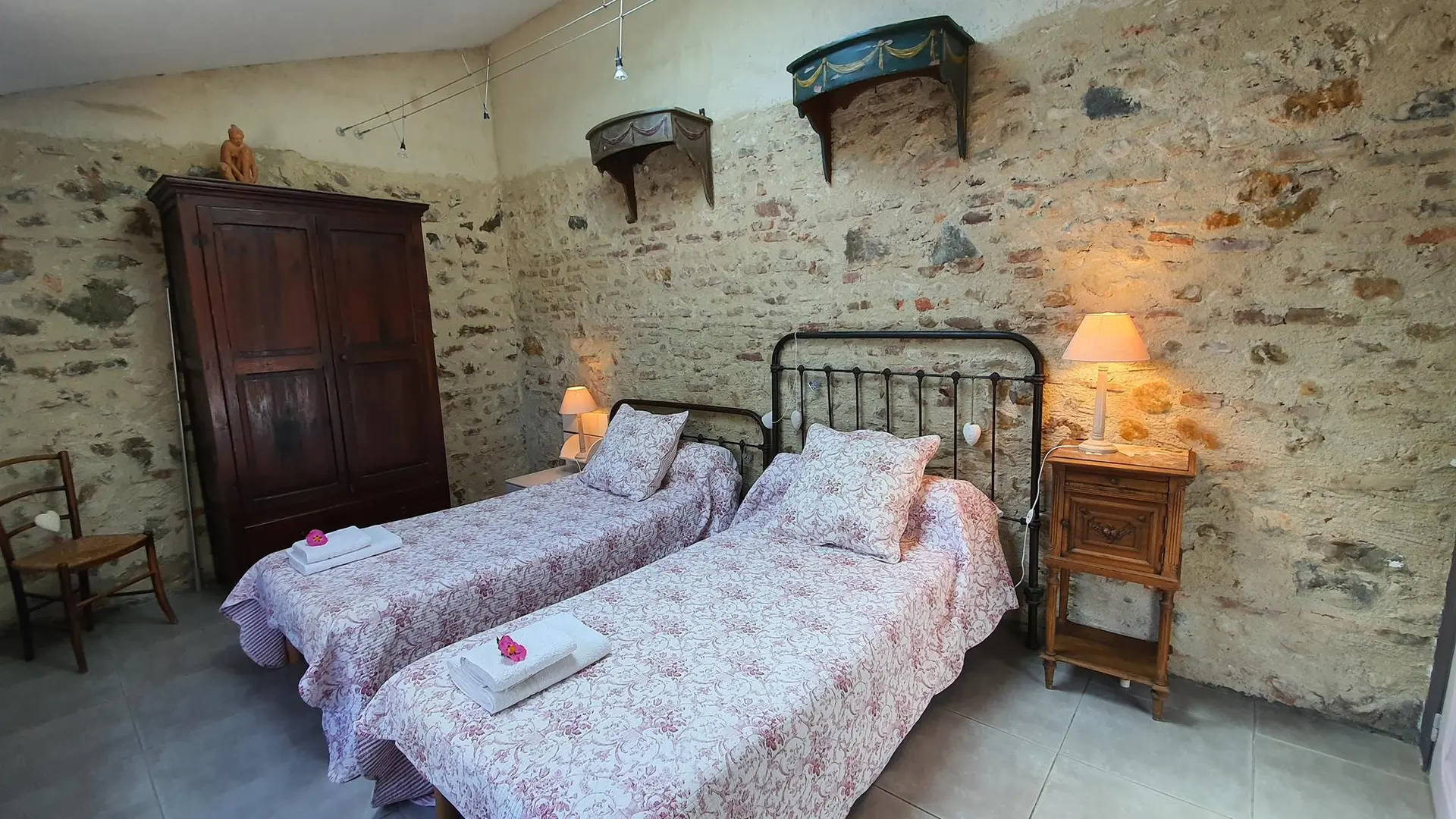 Chambre lits jumeaux charme 3 2021.1_18