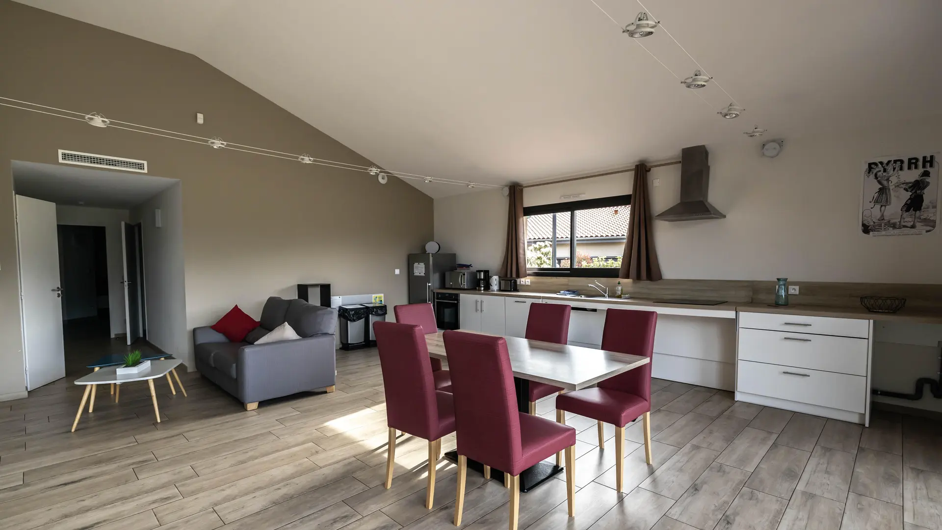 Alter et Go ! - Gîte 5 personnes - pièce à vivre_16