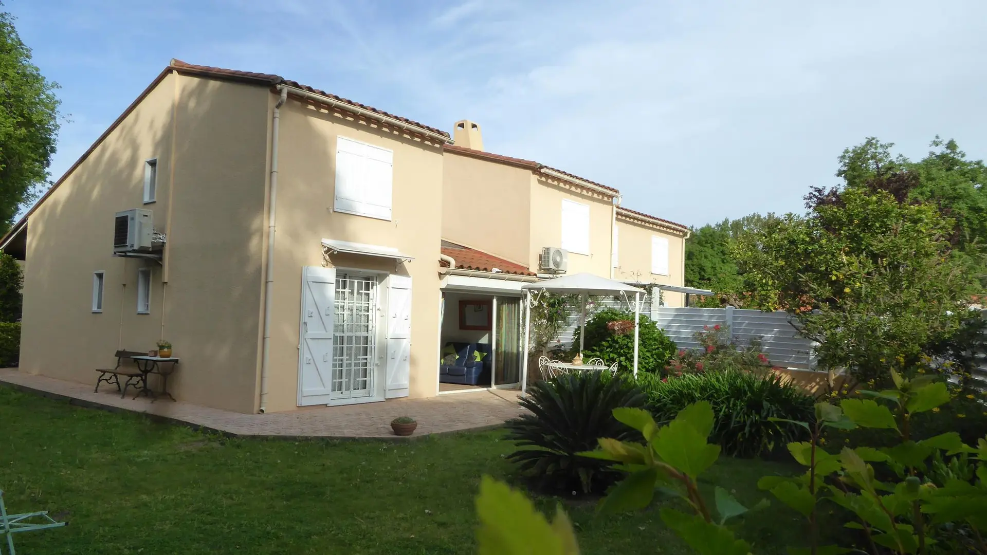 jardin privatif côté sud_11