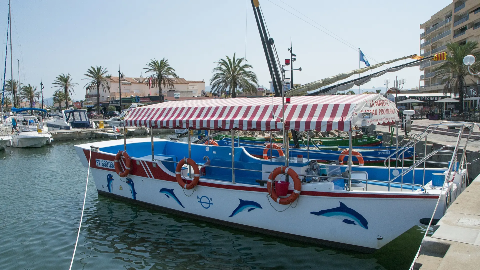 la navette du port saint-cyprien 1920px