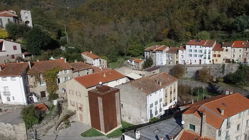 Village du Tech, vue aérienne_2