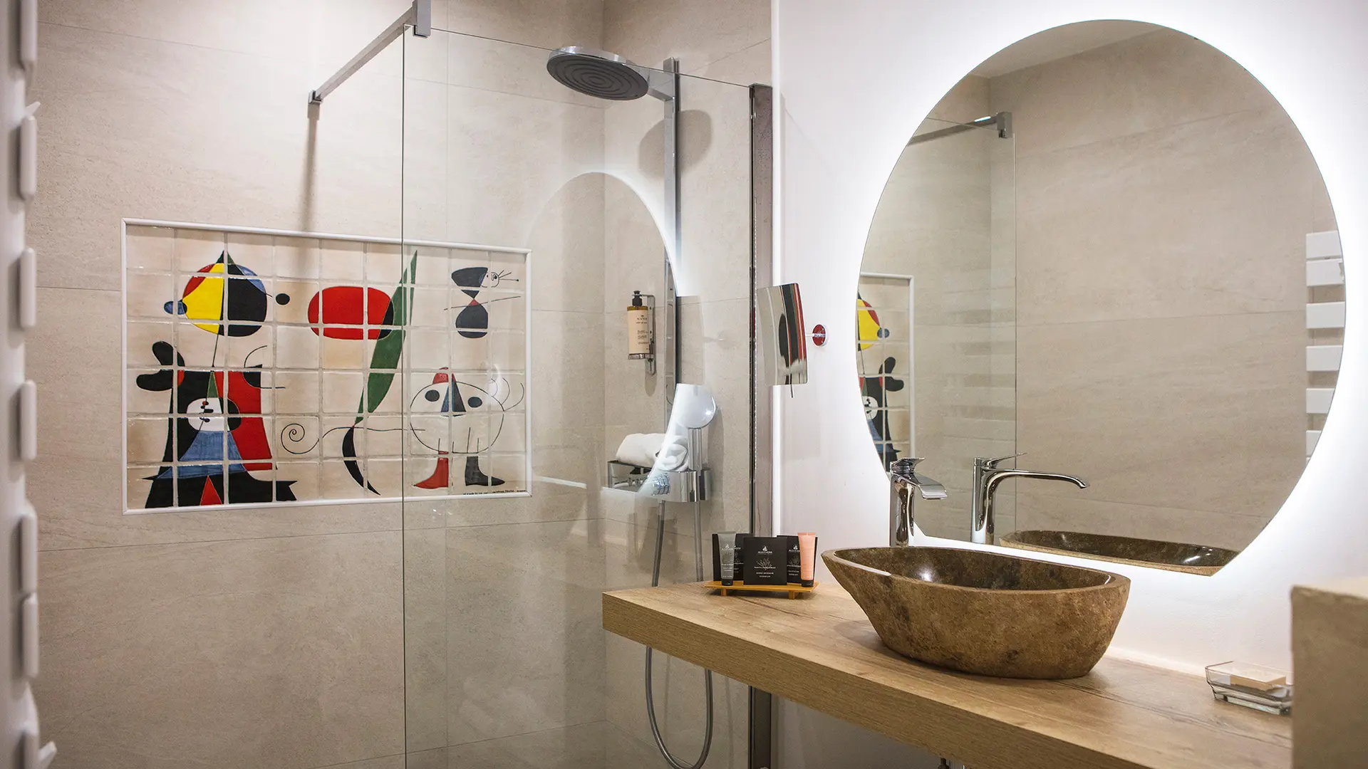 les-3-mas-juin-2024-chambre-10125