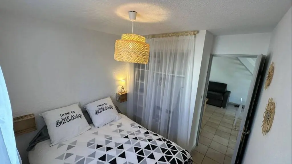 TORREILLES HLO LLENSE JULIE