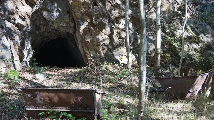 Ancienne mine des Menerots_2