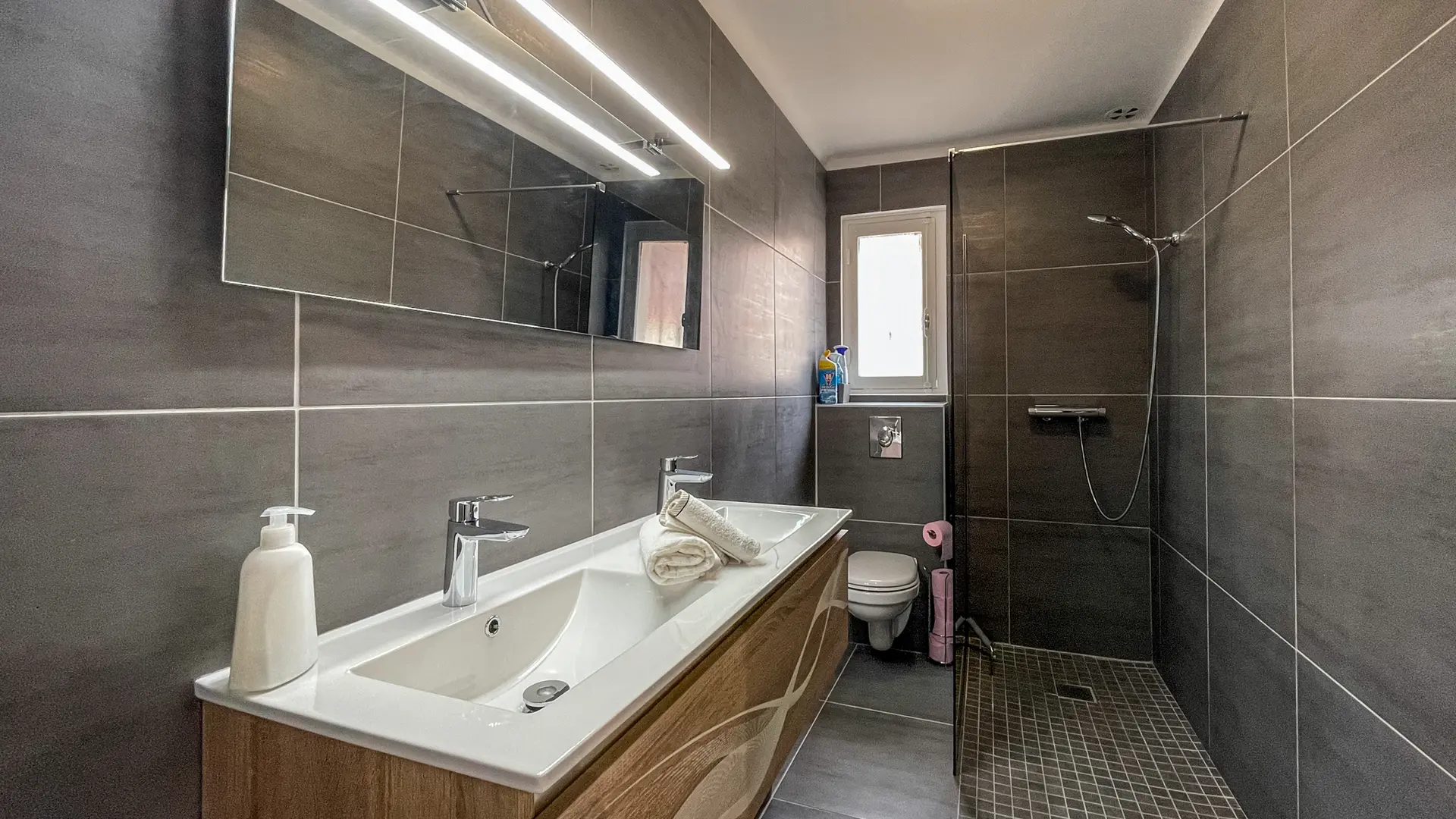 nikolla-44-2021-OT-1996