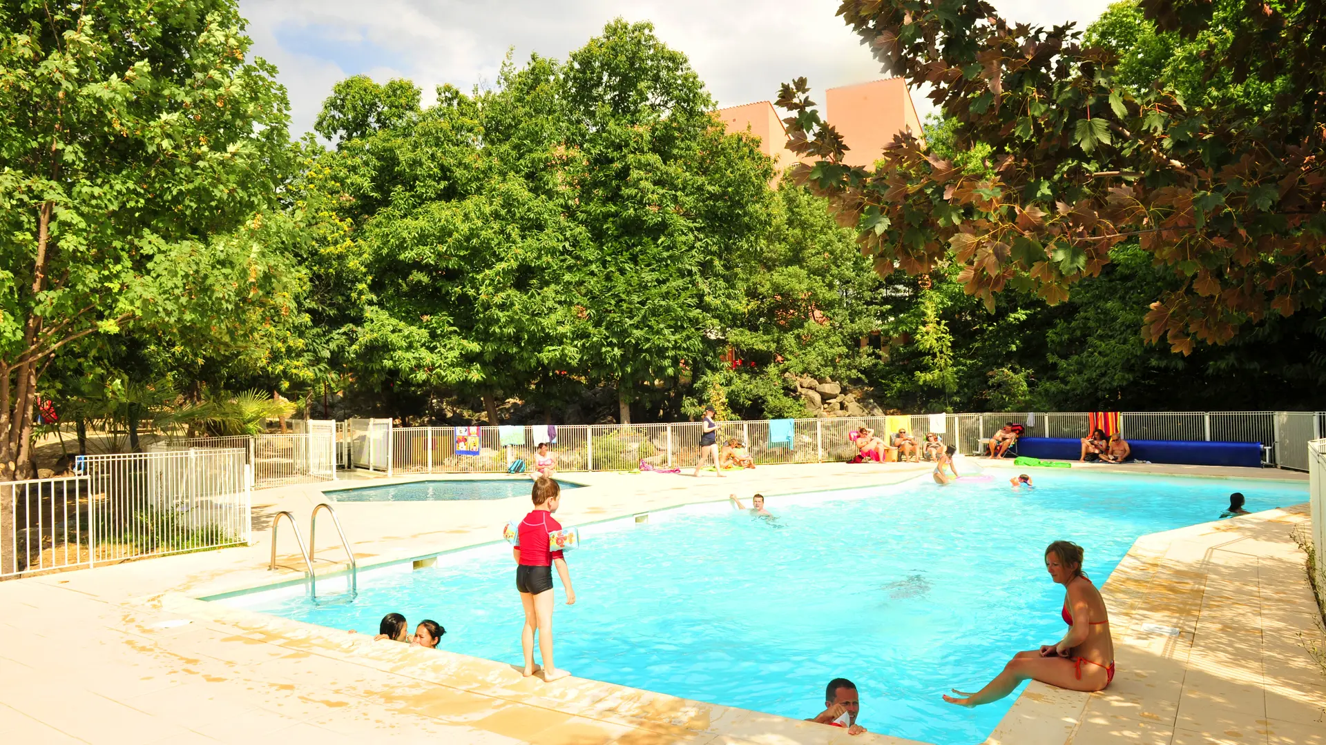 VTF Piscine et batiment