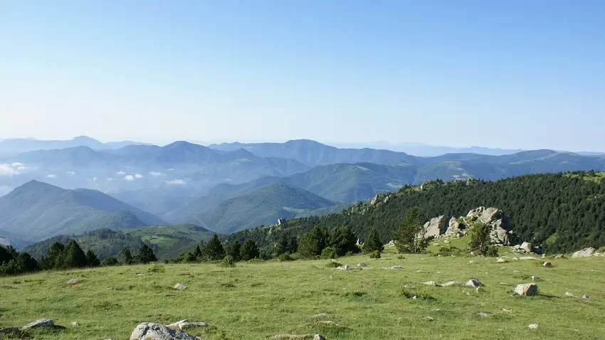 Coll de l'Estanyol, vue sur le Puig de Coma Negra_1