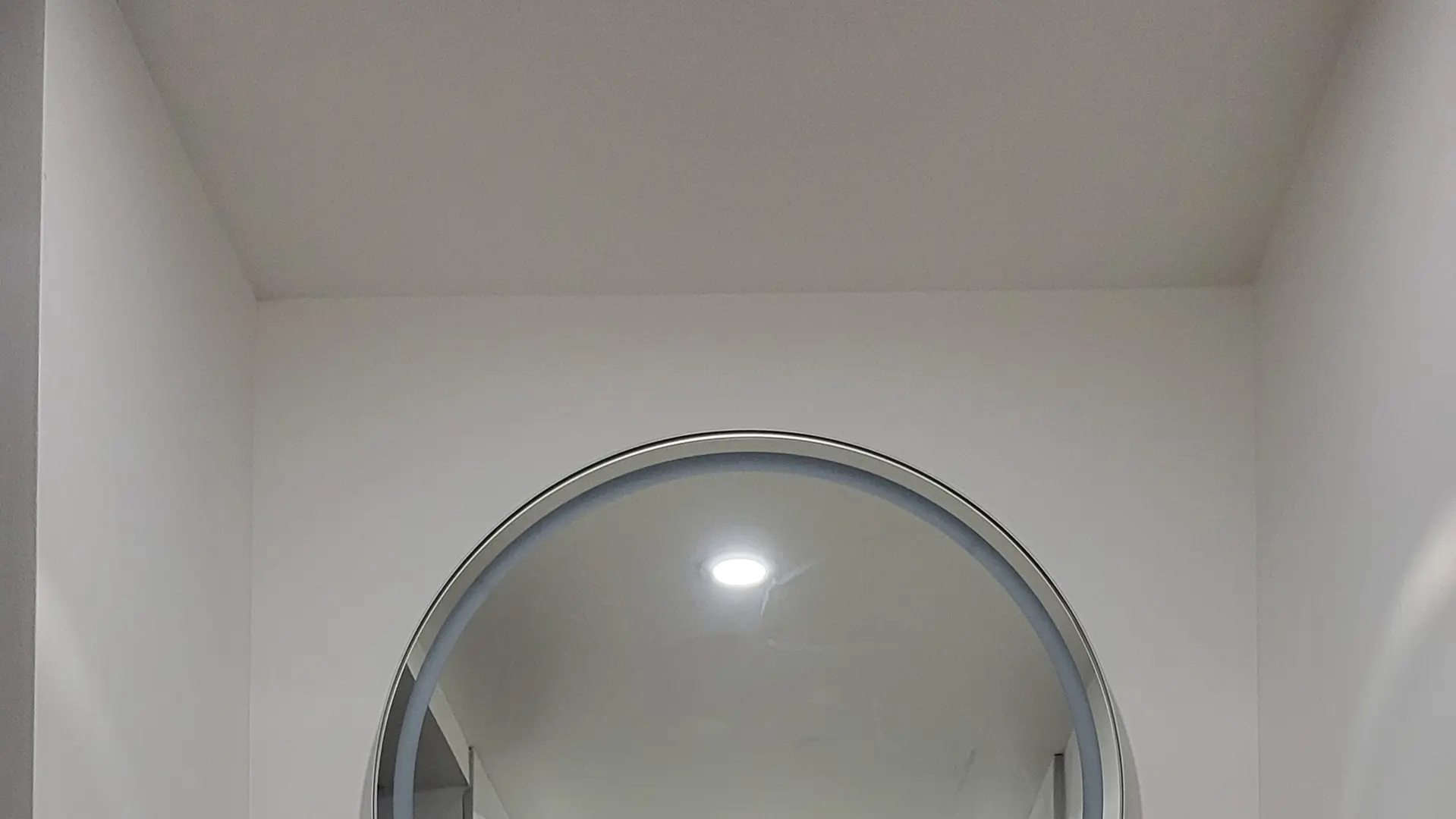 Chambre bleue salle d'eau