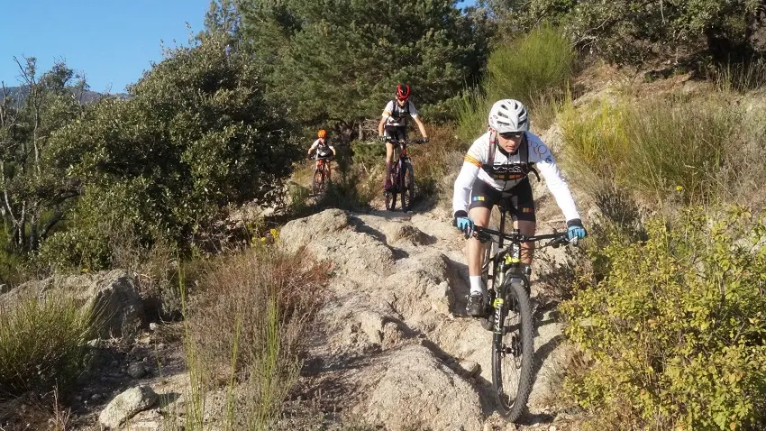 Section du GR®10 sur le circuit du Molinot_1