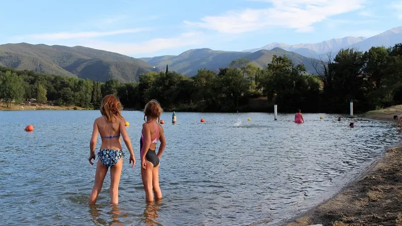 plan d'eau les escoumes vinça