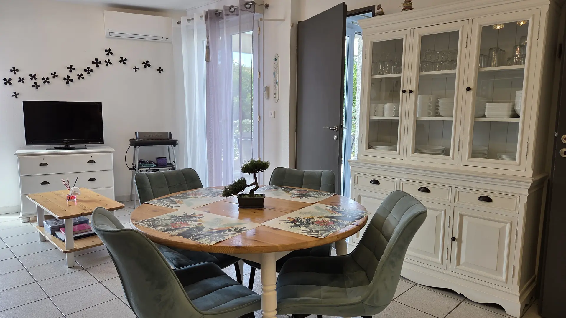 séjour coté vitrine