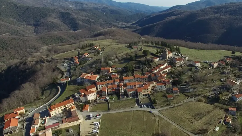Village de Serralongue, vue aérienne_2
