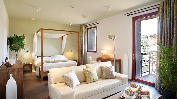 site-chambre-dessus-junior-suite-01