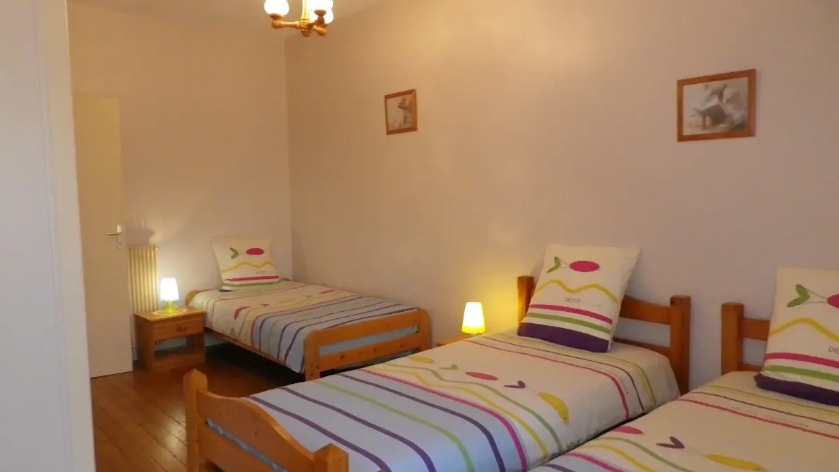 330463 - chambre 3