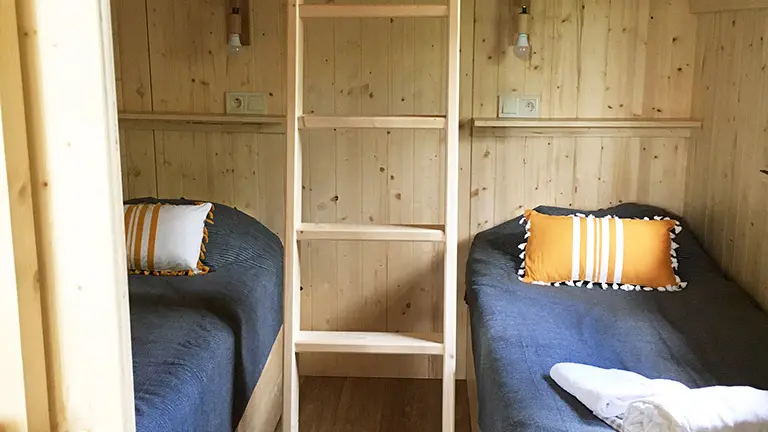 Chambre cabane dans les bois