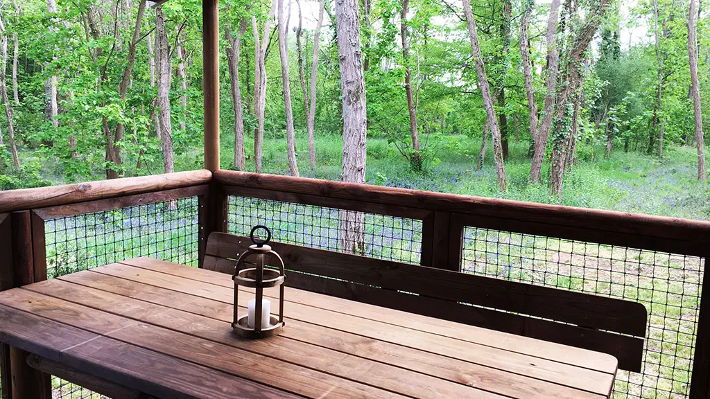 Terrasse Cabanes dans les bois