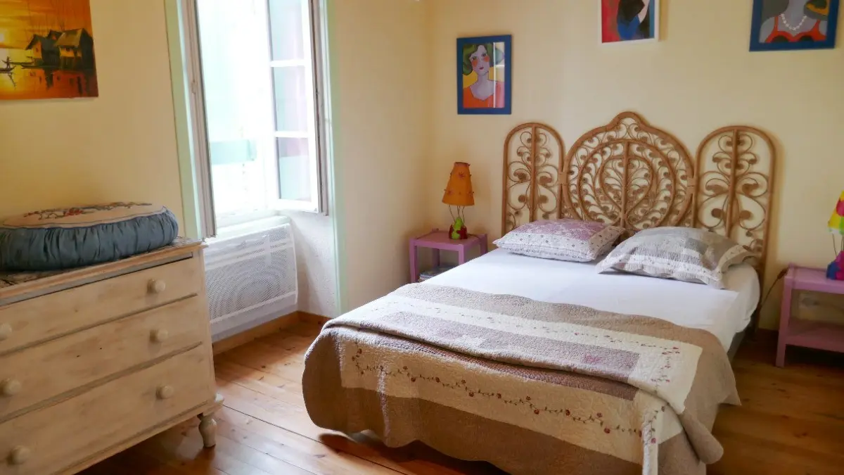 53843 - Chambre 1 à l'étage