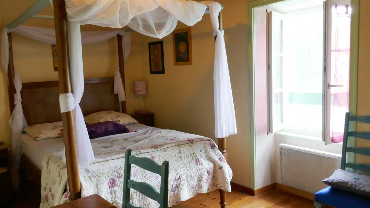 53844 - Chambre 2 à l'étage