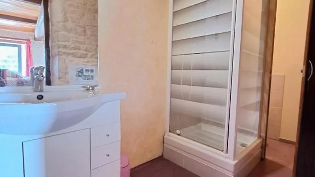396017 - Salle d'eau