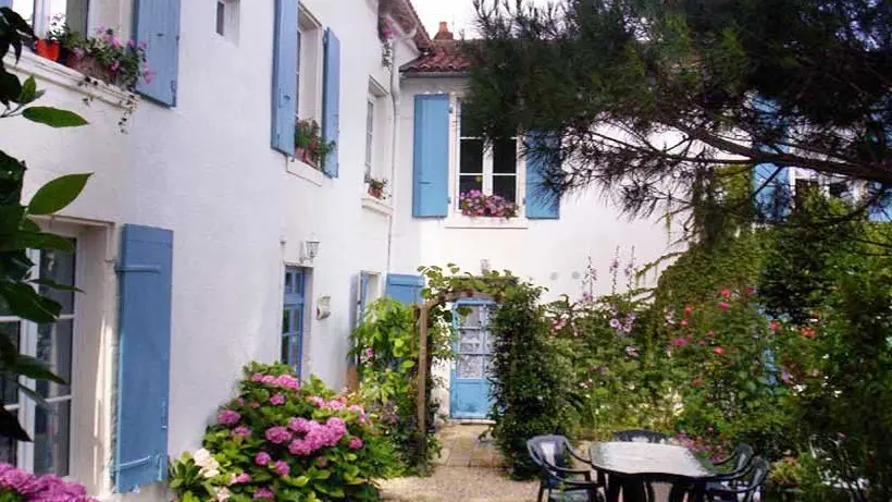 134896 - ACCES REZ DE JARDIN