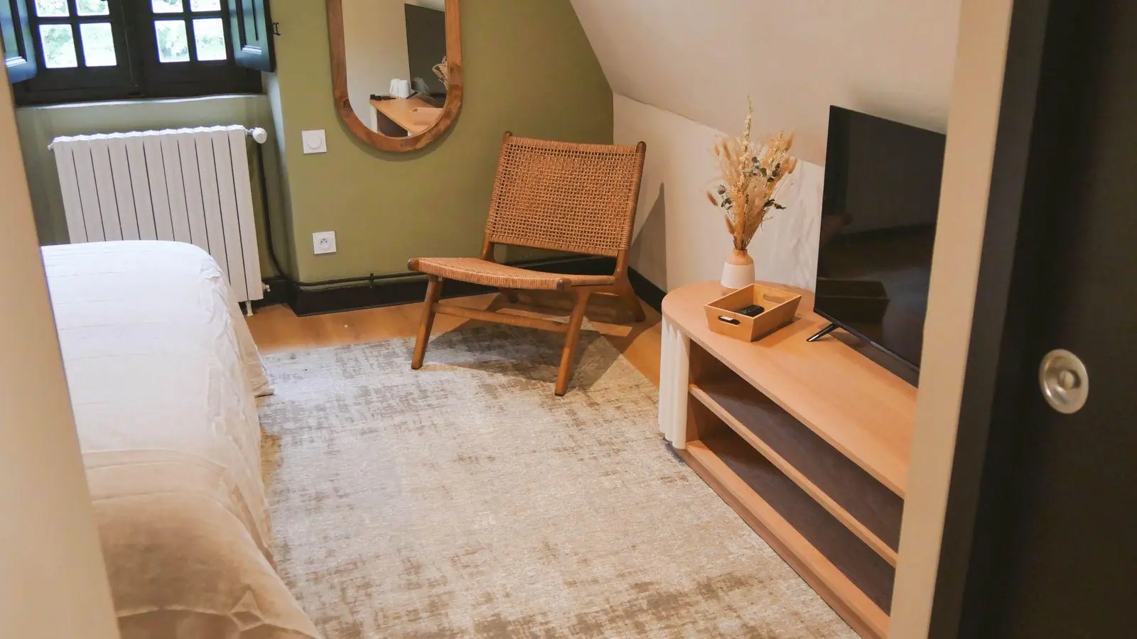 9957c53f-4576-422e-911f-7356b19ec328