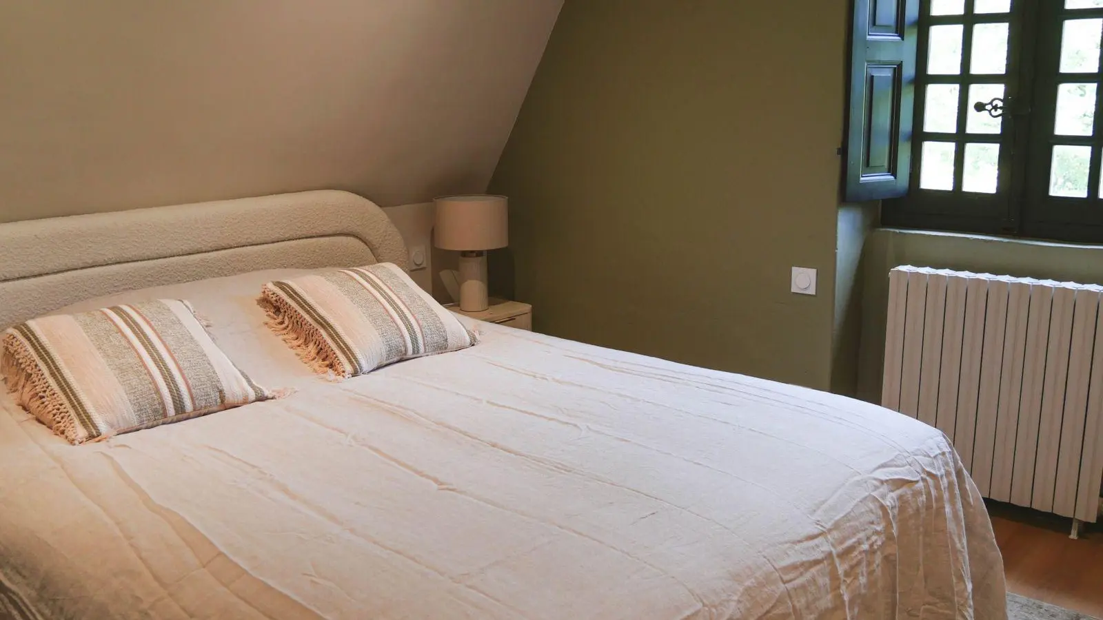 11f65abe-a898-455a-9c9c-a1af878ca90a