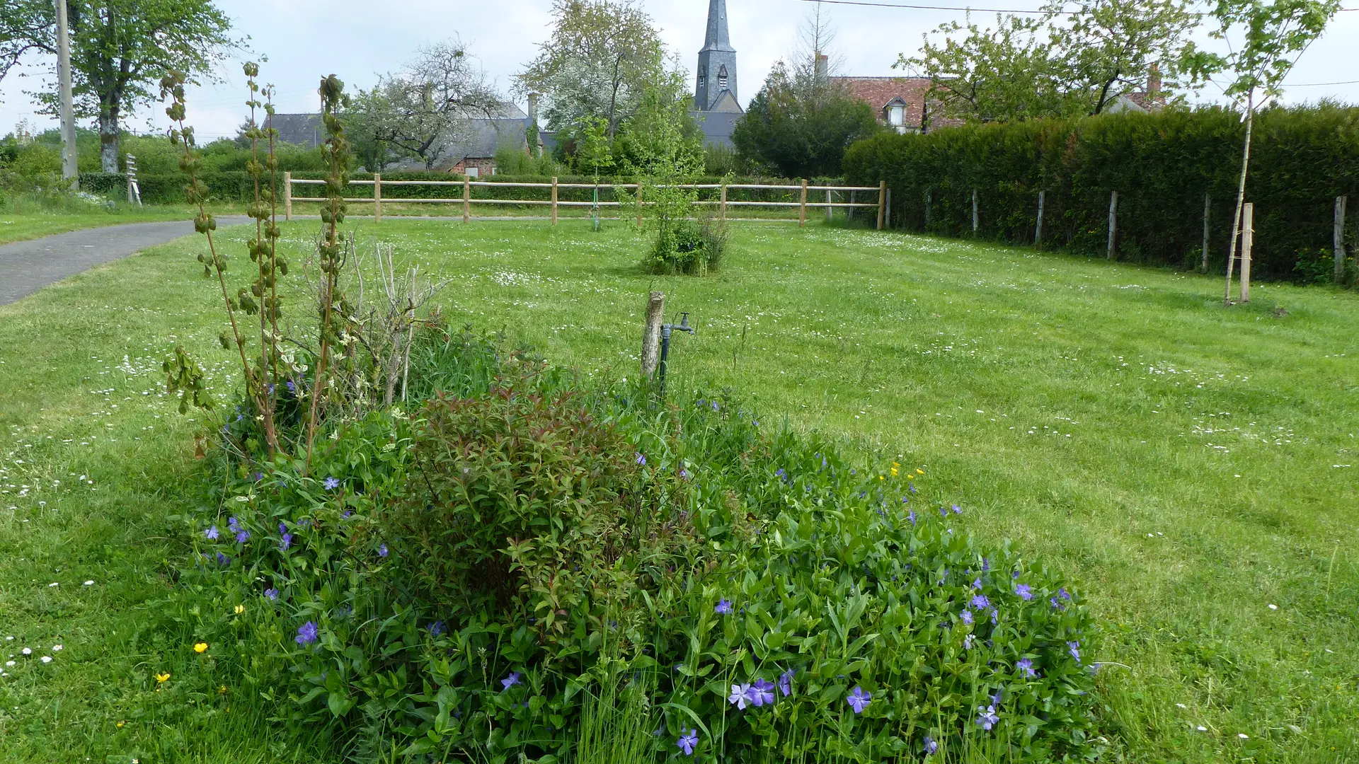 2022-04-25 Aire naturelle de camping à Blandouet2