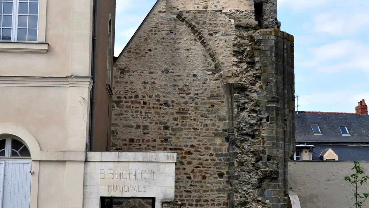 Collègiale Saint-Tugal - Laval