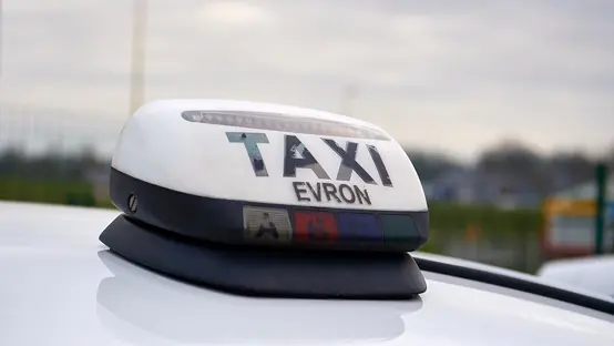 taxi-evron