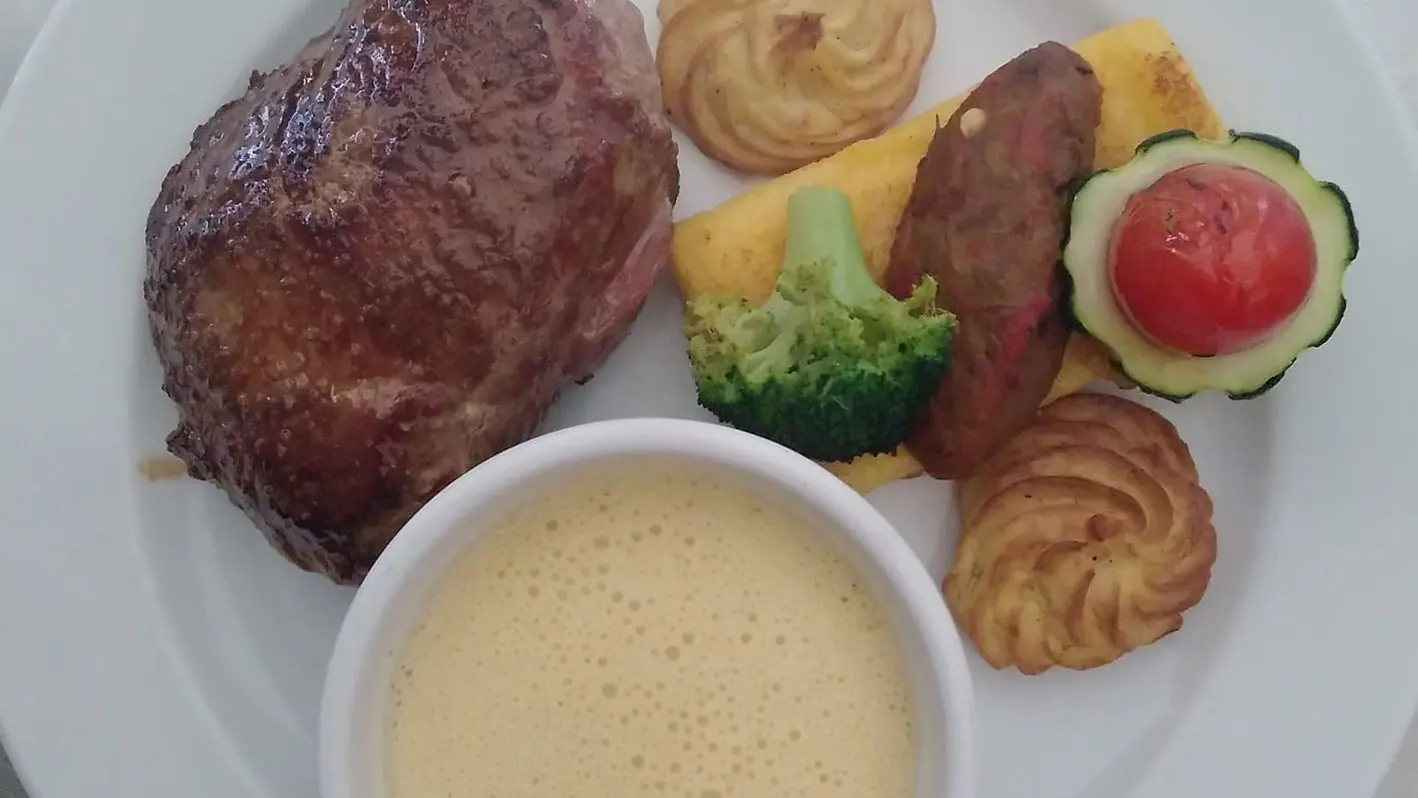 Assiette-La-Place-Chevillé