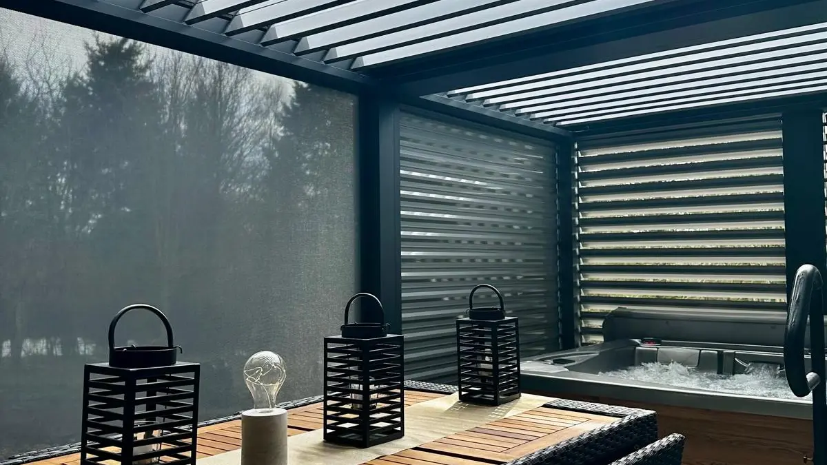 Pergola et jacuzzi
