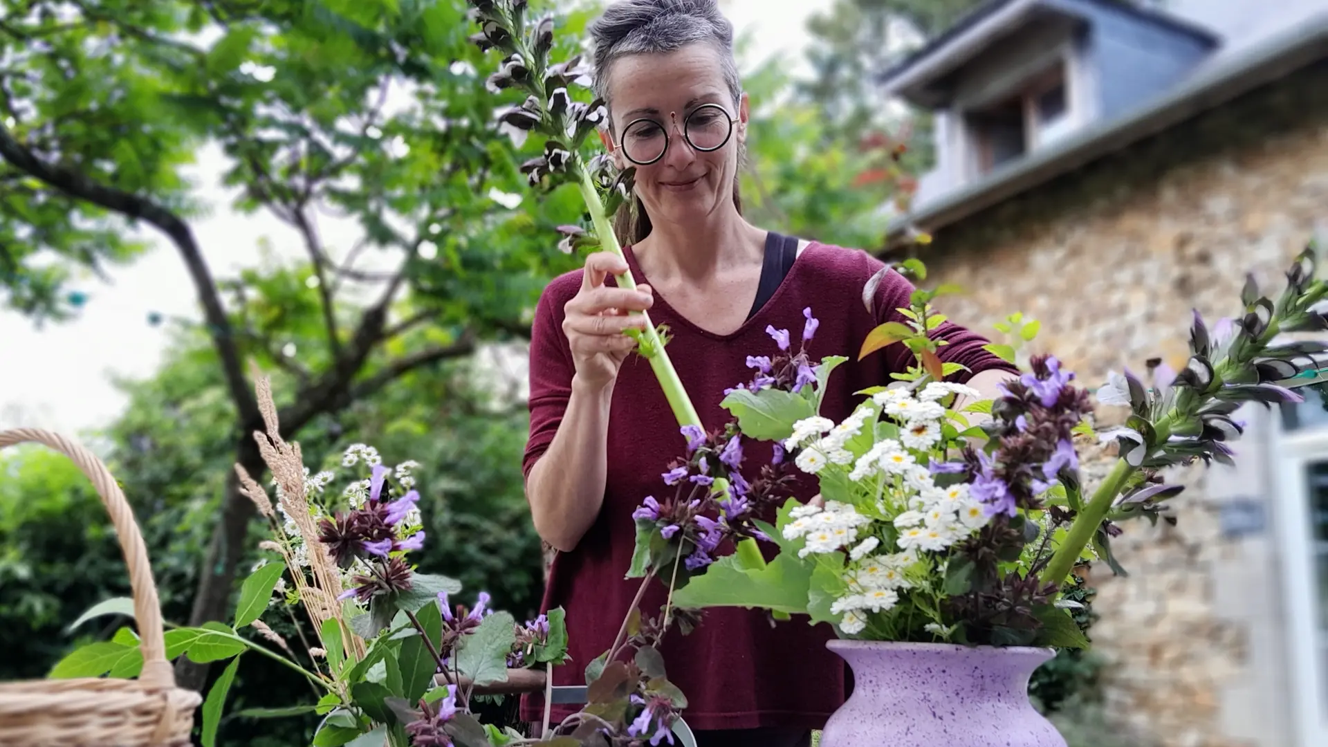Benedicta paysanne fleuriste - Julie Pinçon