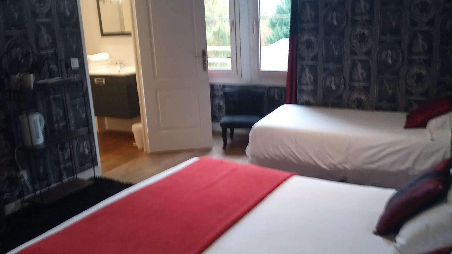 CHAMBRE 3 personnes DUMAS