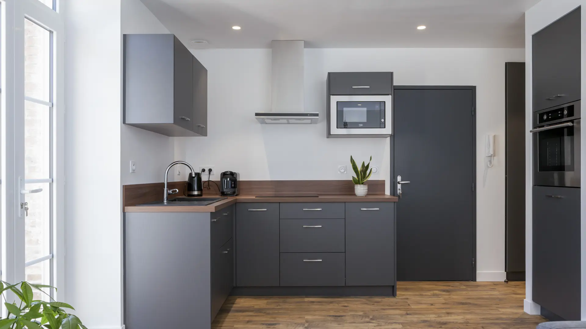 Résidence Solférino - Appartement 3 1er étage avec terrasse