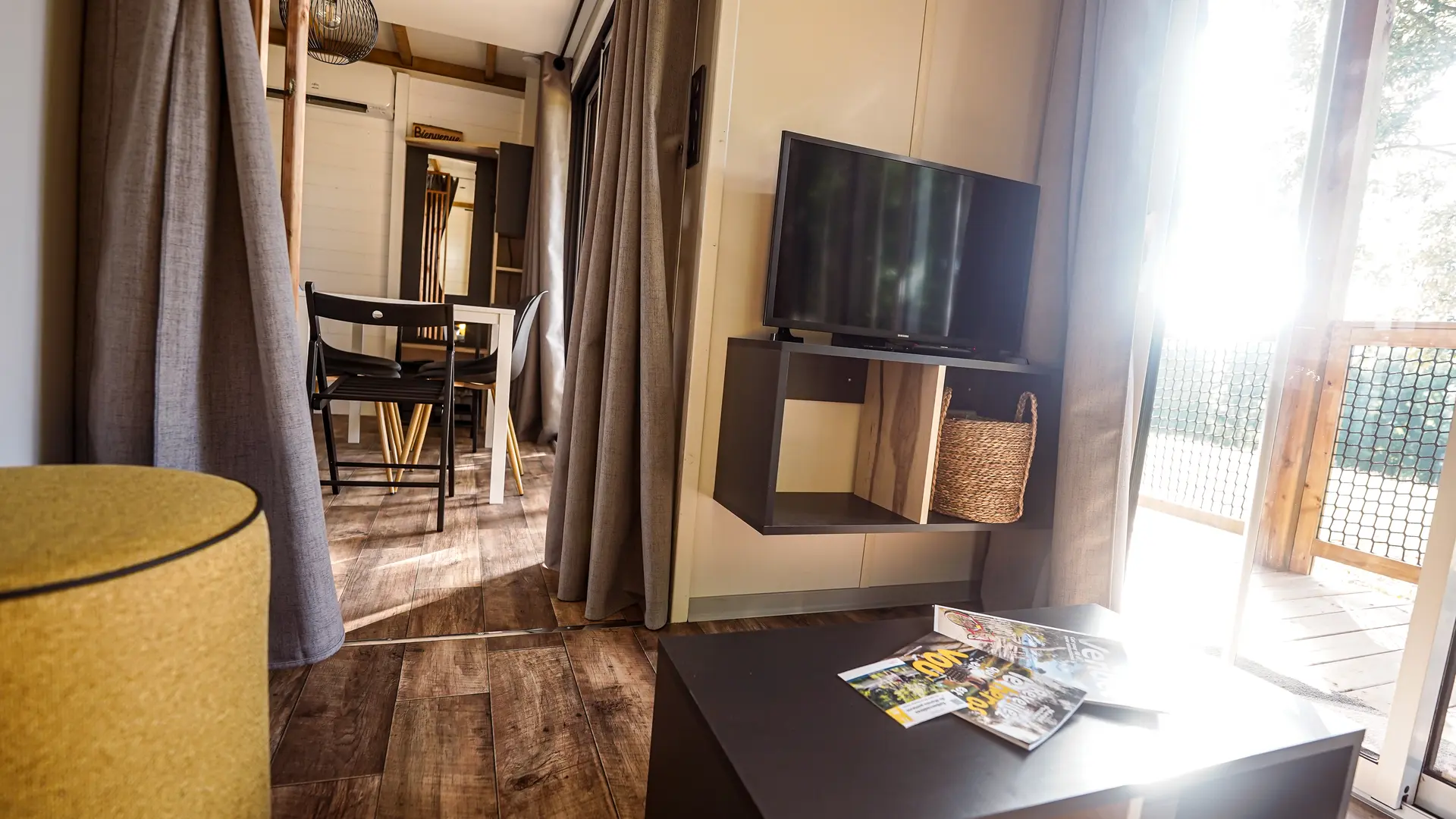 Salon avec TV
