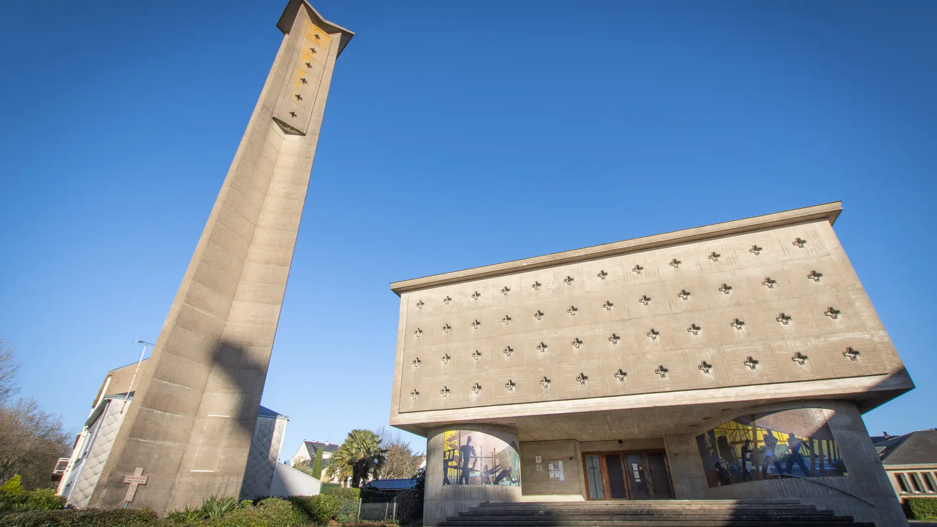 Eglise Sainte-Anne de Saint-Nazaire, patrimione de la Renconstruction