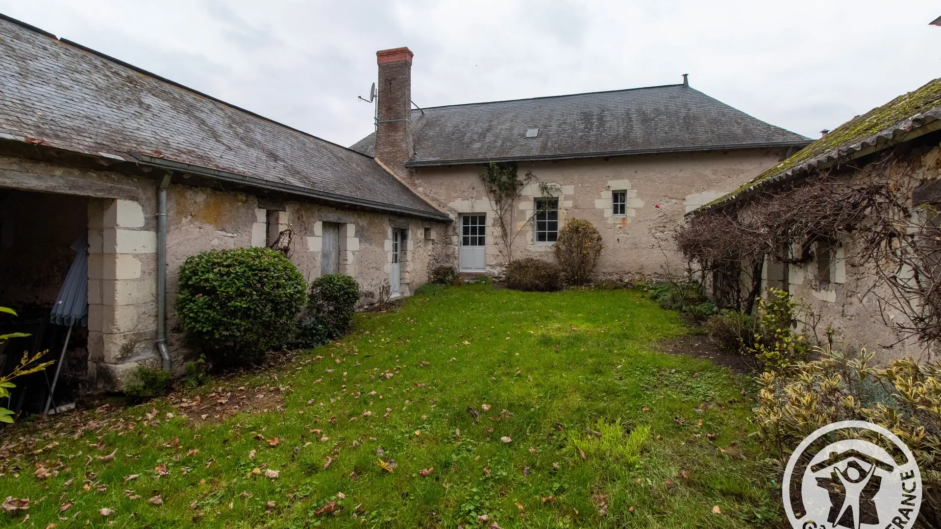Basse-Cour de Lathan_13