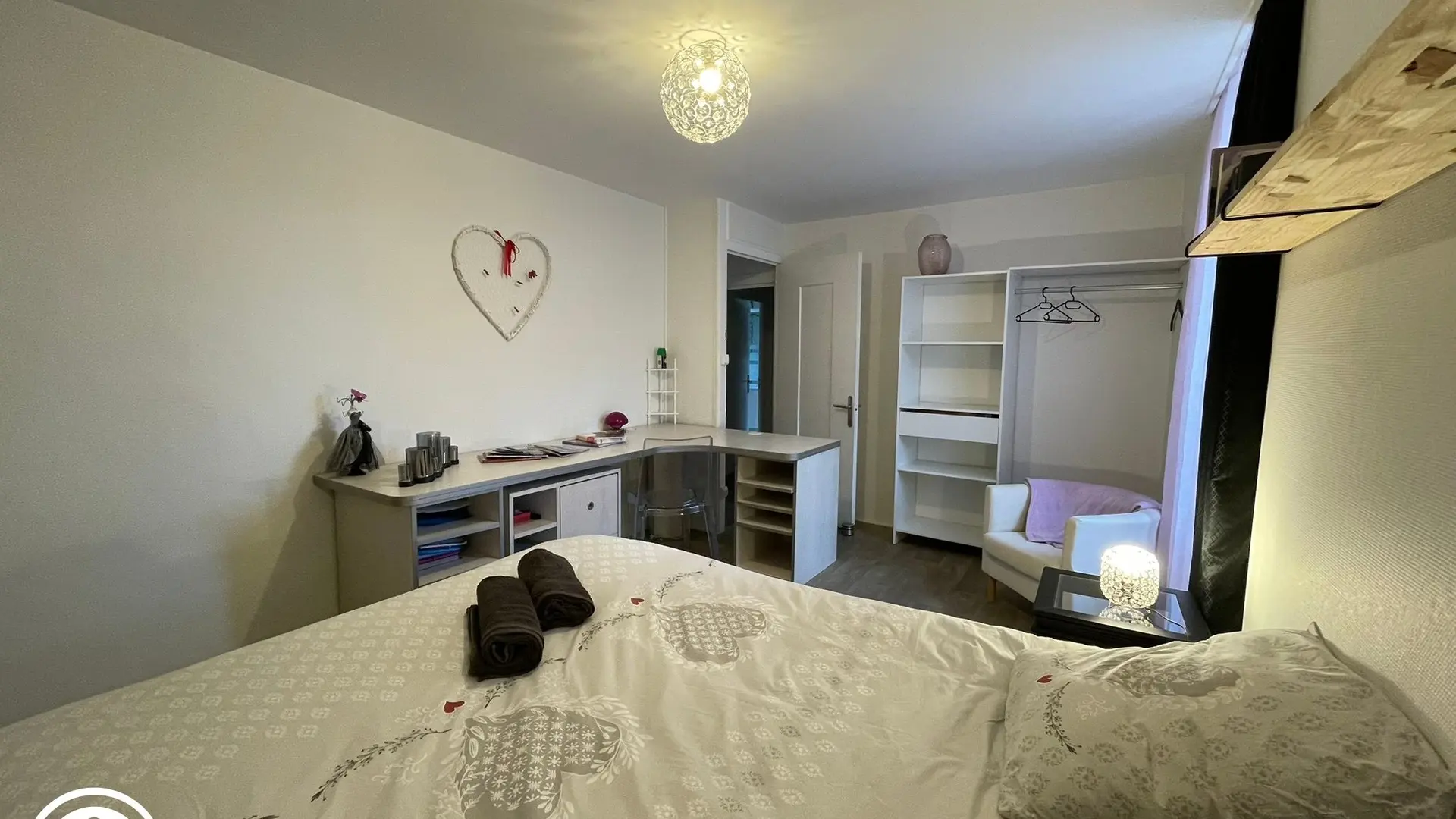 Gîte agréé Gîtes de France en Vendée : Chambre 1 (1 lit 160)_8