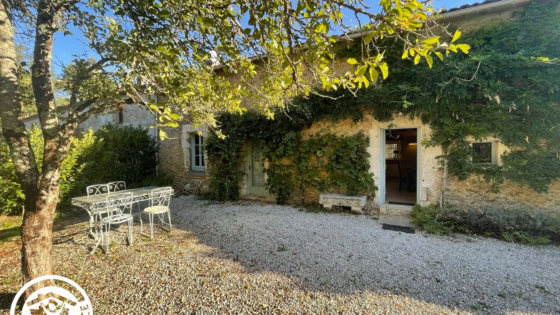 Entrée du gîte_1