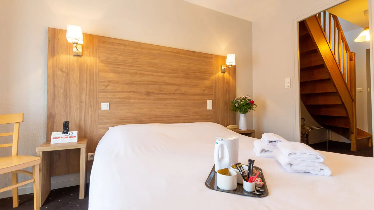 Hotel-Le-Saint-Louis-chambre-3