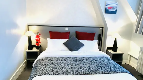 Hôtel-restaurant Au Petit Vivoin - Vivoin - chambre