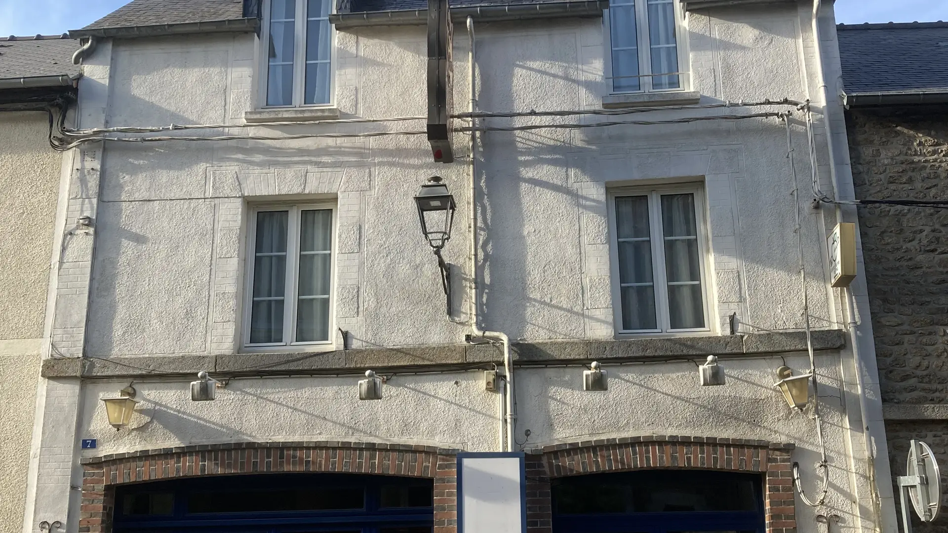 facade côté rue