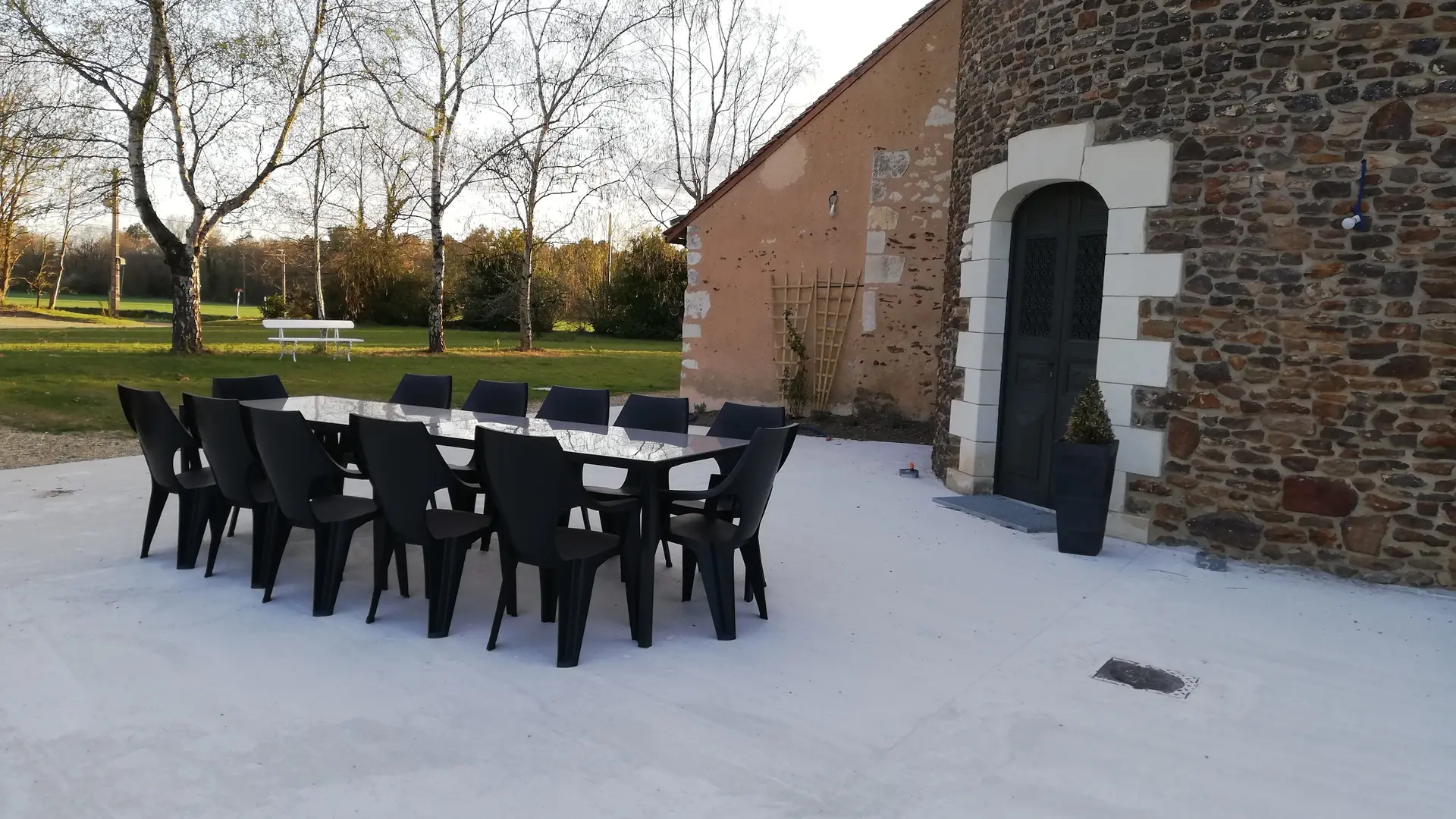 Terrasse du gîte des Charmes