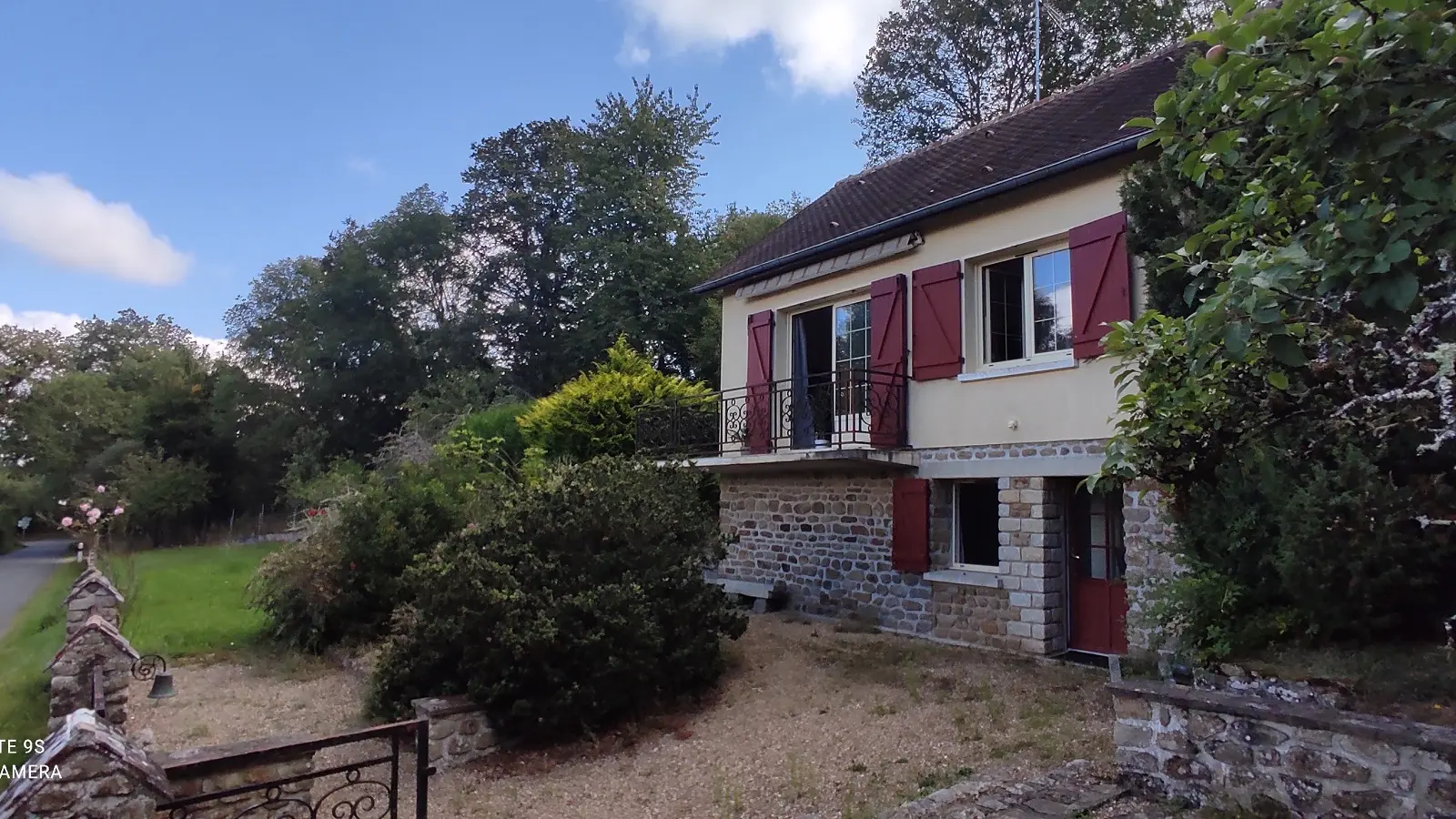 Gîte La Vallée - Moulins-le-Carbonnel - extérieur