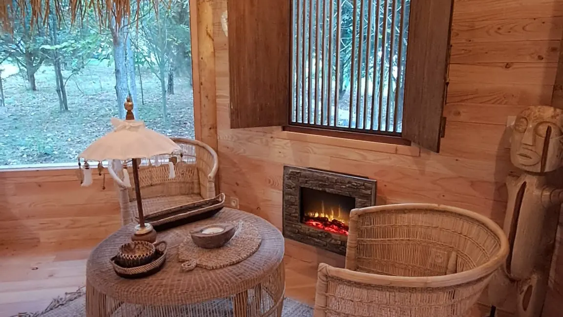 cabane indonésienne MIMPI et son bain nordique