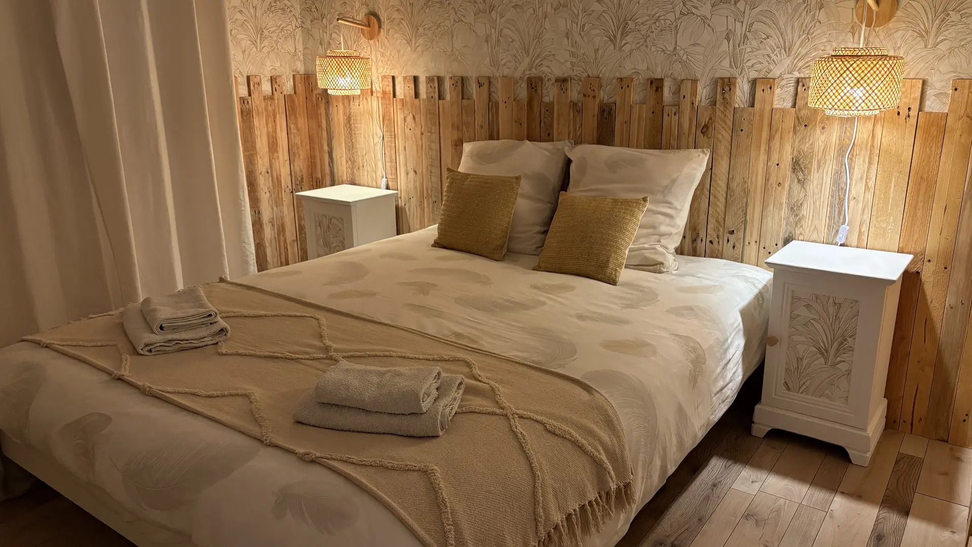 Aux Instants Partagés - Fontenay sur vegre Gite chambre