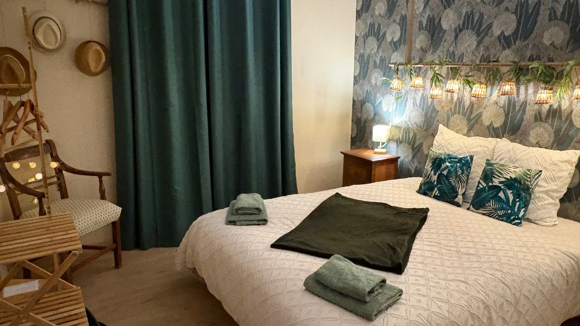 Aux Instants Partagés - Fontenay sur vegre Gite chambre